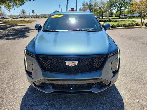 2025 Cadillac XT4 Sport