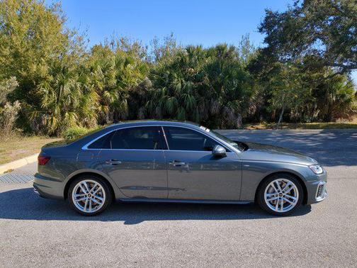 2023 Audi A4 45 S line Premium Plus