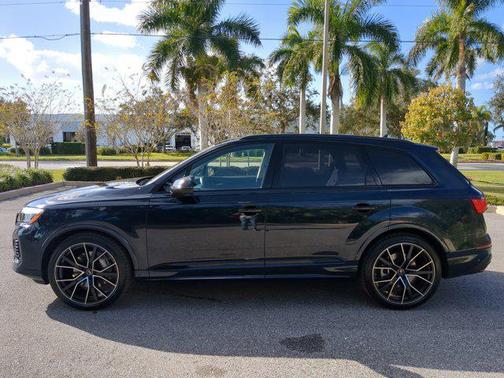 2025 Audi Q7 55 Premium Plus