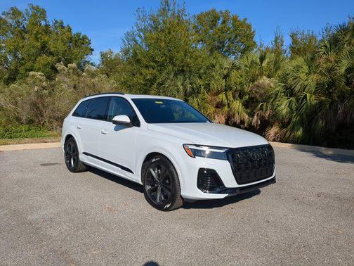 2026 Audi Q7 55 Premium Plus