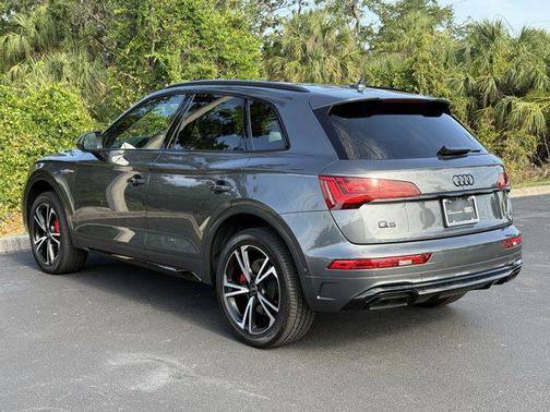 2025 Audi Q5 45 S line Prestige