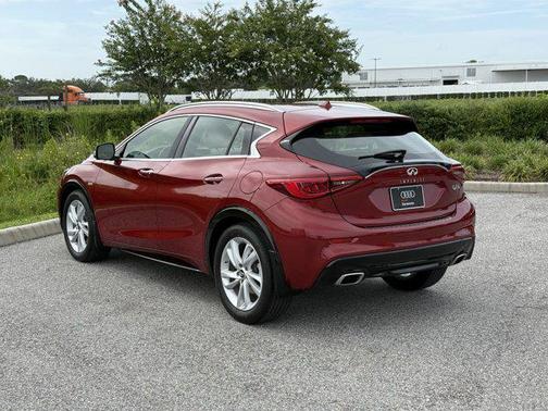 2019 INFINITI QX30 LUXE