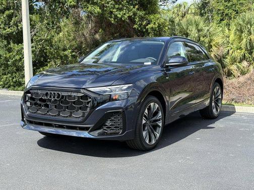 2025 Audi Q8 55 Premium Plus