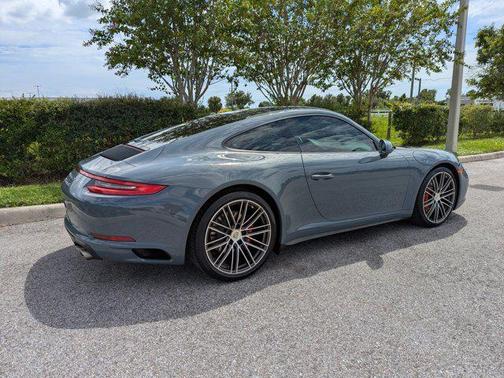 2018 Porsche 911 Carrera 4S