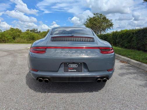 2018 Porsche 911 Carrera 4S