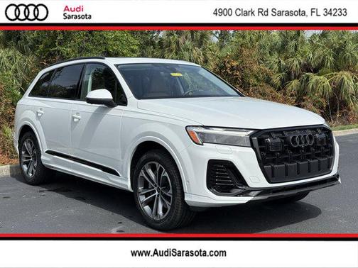 2025 Audi Q7 45 Premium Plus