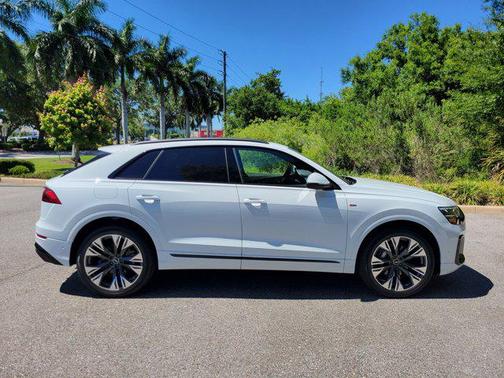 Glacier White Metallic 2026 Audi Q8 55 Premium Plus