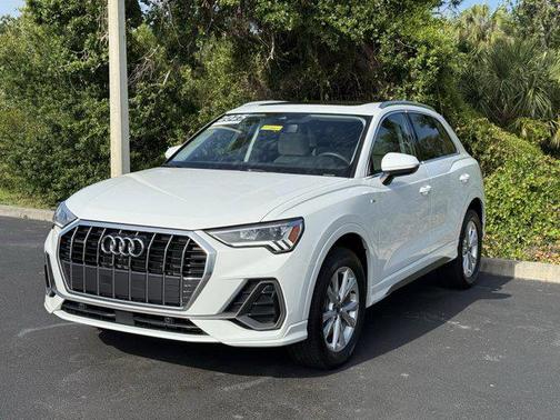 2025 Audi Q3 45 S line Premium Plus