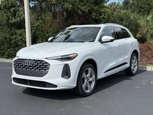 2025 Audi Q5 Premium Plus