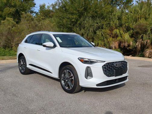 2025 Audi Q5 Premium