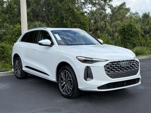 2025 Audi Q5 Premium Plus