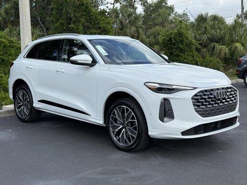 2025 Audi Q5 Premium Plus