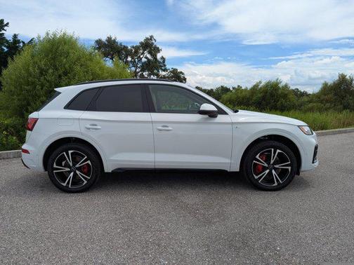 2025 Audi Q5 45 S line Prestige