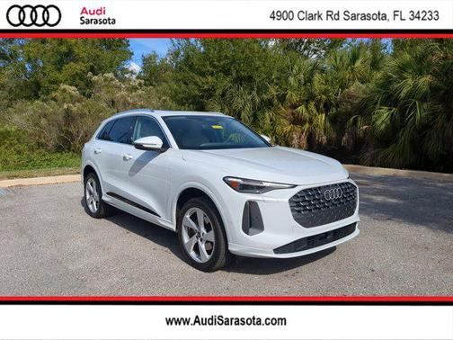 2025 Audi Q5 Premium Plus TFSI quattro S tronic