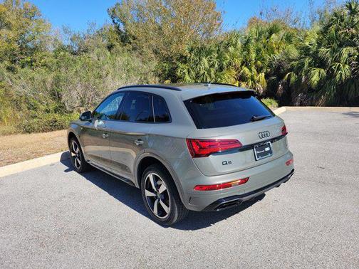 2023 Audi Q5 45 S line Premium Plus