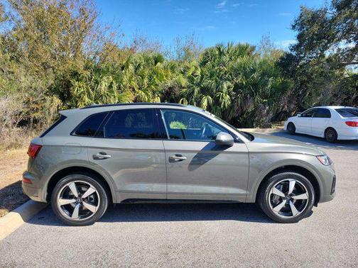 2023 Audi Q5 45 S line Premium Plus