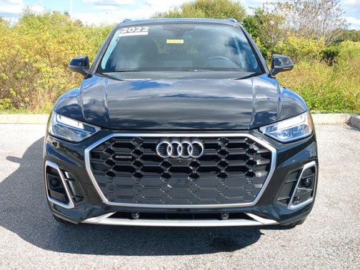2022 Audi Q5 45 S line Premium Plus