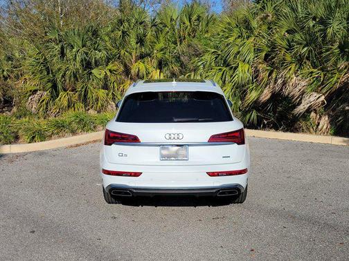 2025 Audi Q5 45 S line Premium Plus