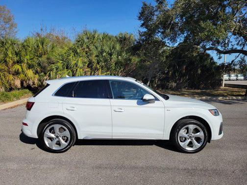 2025 Audi Q5 45 S line Premium Plus
