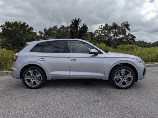 2025 Audi Q5 45 S line Premium