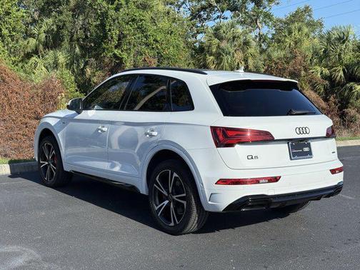 2025 Audi Q5 45 S line Prestige