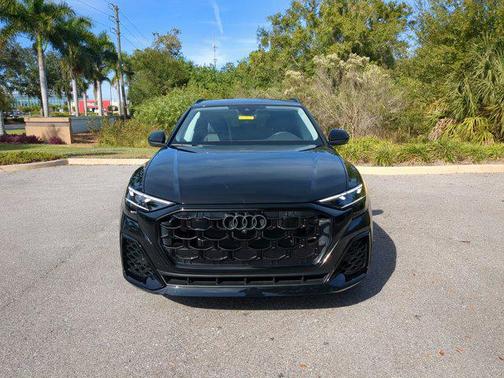 2025 Audi Q8 55 Premium Plus