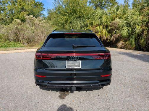 2025 Audi Q8 55 Premium Plus