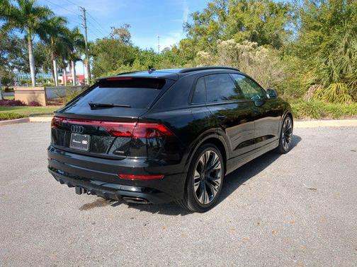 2025 Audi Q8 55 Premium Plus