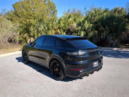 2023 Porsche Cayenne Turbo GT