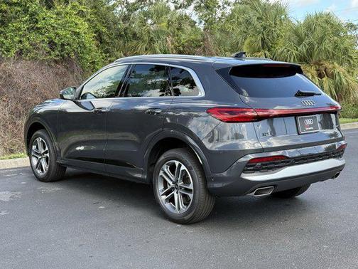 2025 Audi Q5 Premium