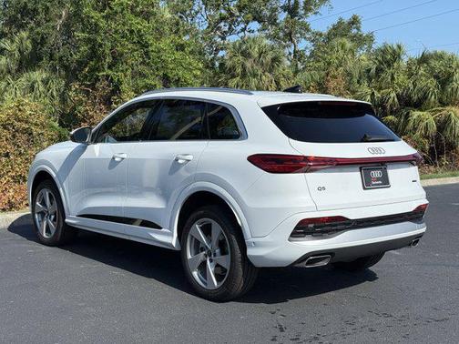 2025 Audi Q5 Premium Plus