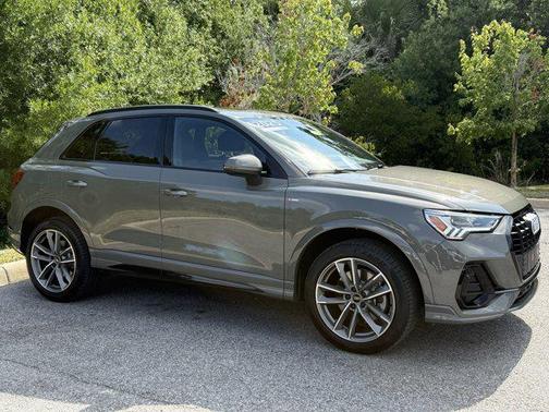2025 Audi Q3 Premium 45 TFSI S line quattro Tiptronic