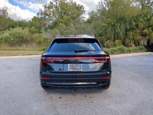 2025 Audi Q8 55 Premium Plus