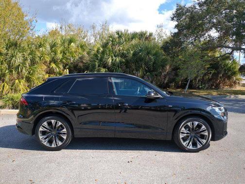 2025 Audi Q8 55 Premium Plus