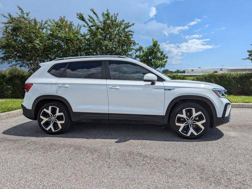 2022 Volkswagen Taos 1.5T SEL