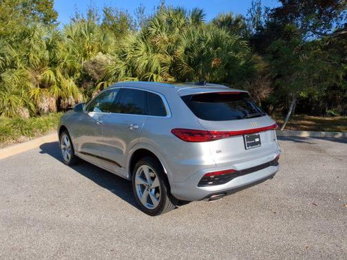 2025 Audi Q5 Premium Plus TFSI quattro S tronic