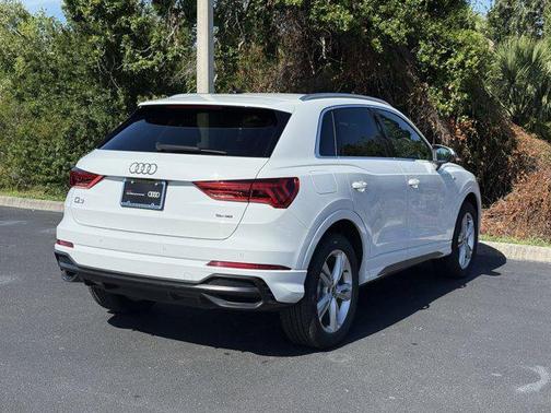 2022 Audi Q3 45 S line Premium Plus