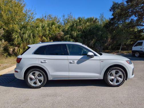 2025 Audi Q5 45 S line Premium Plus