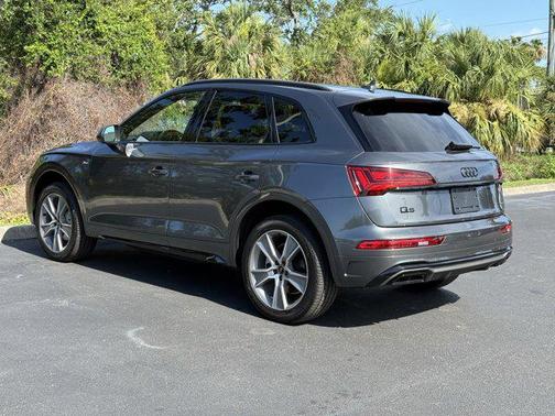 2025 Audi Q5 45 S line Premium