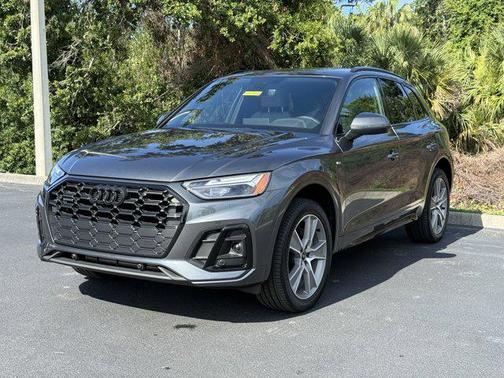 2025 Audi Q5 45 S line Premium