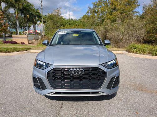 2022 Audi Q5 45 S line Premium Plus