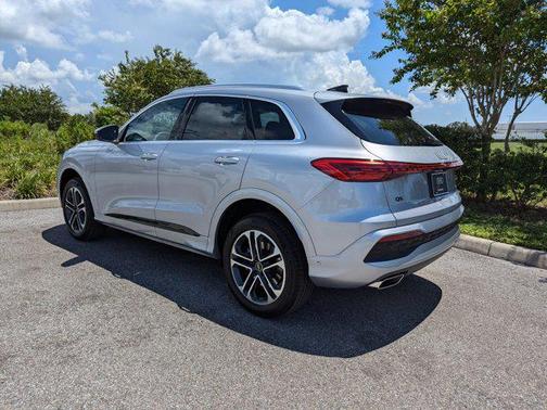 2025 Audi Q5 Premium