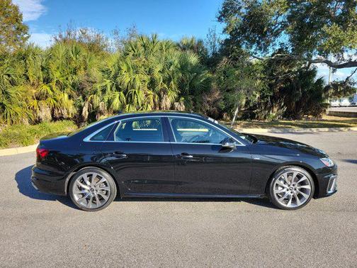 2023 Audi A4 45 S line Premium Plus