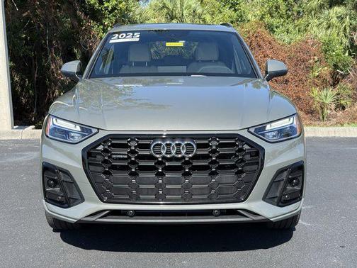 2025 Audi Q5 45 S line Premium