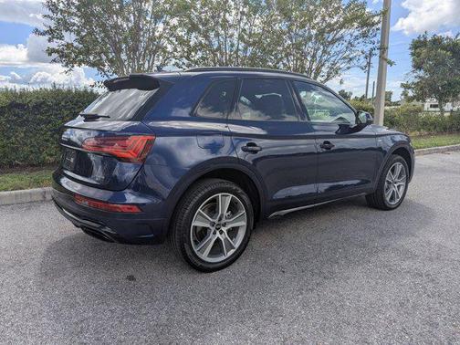 2025 Audi Q5 45 S line Premium