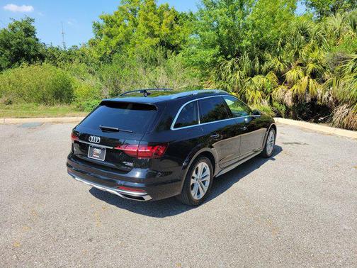 Mythos Black Metallic 2020 Audi A4 allroad 45 Premium