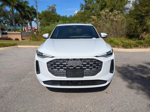 2025 Audi Q5 Premium Plus TFSI quattro S tronic