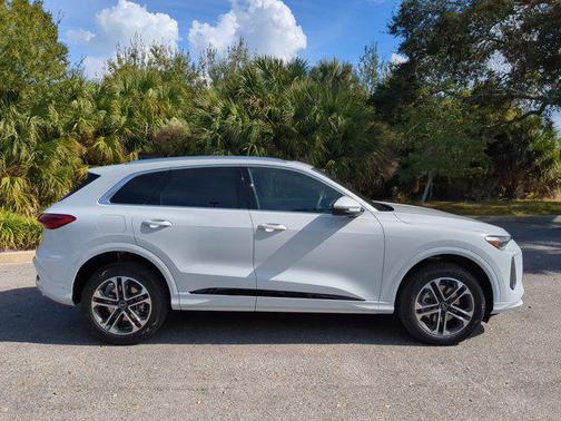 2025 Audi Q5 Premium Plus TFSI quattro S tronic