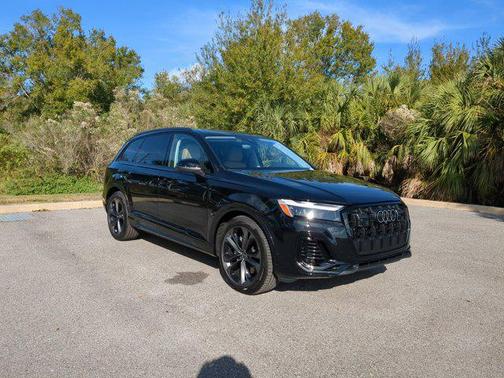 2026 Audi Q7 55 Premium Plus