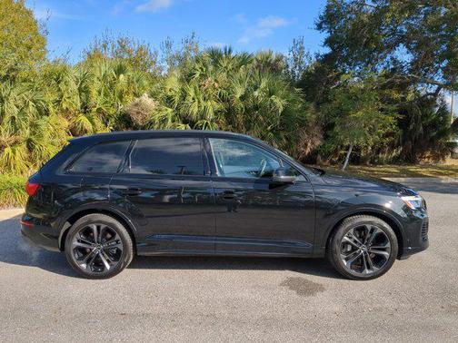 2026 Audi Q7 55 Premium Plus